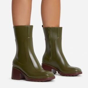 EGO Olive Green Women's Boots SZ. 7